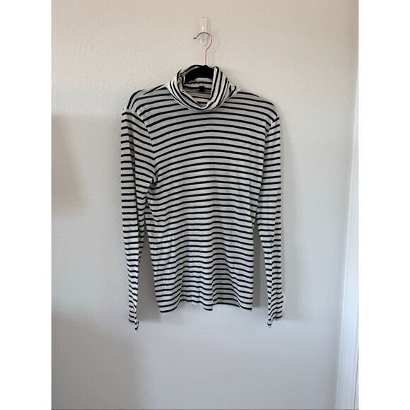 EUC J.Crew Tissue Turtleneck, White/Black Striped, size: M - Picture 2 of 5
